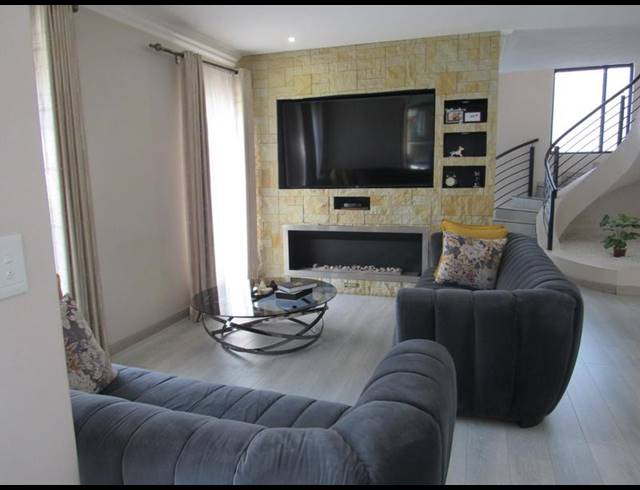 5 BEDROOM PROPERTY TO RENT IN SAVANNAH COUNTRY ESTATE